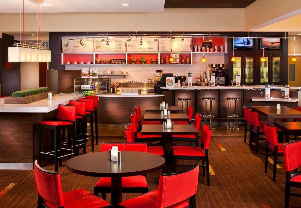 Courtyard Melbourne West Hotel Luaran gambar