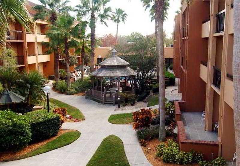 Courtyard Melbourne West Hotel Luaran gambar