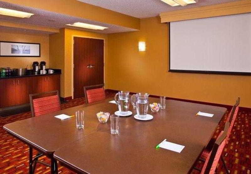 Courtyard Melbourne West Hotel Luaran gambar