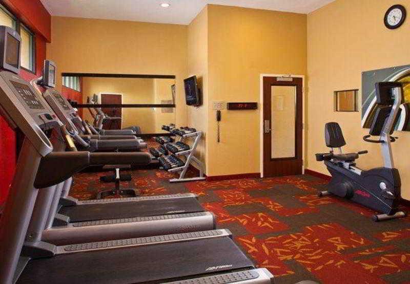 Courtyard Melbourne West Hotel Luaran gambar